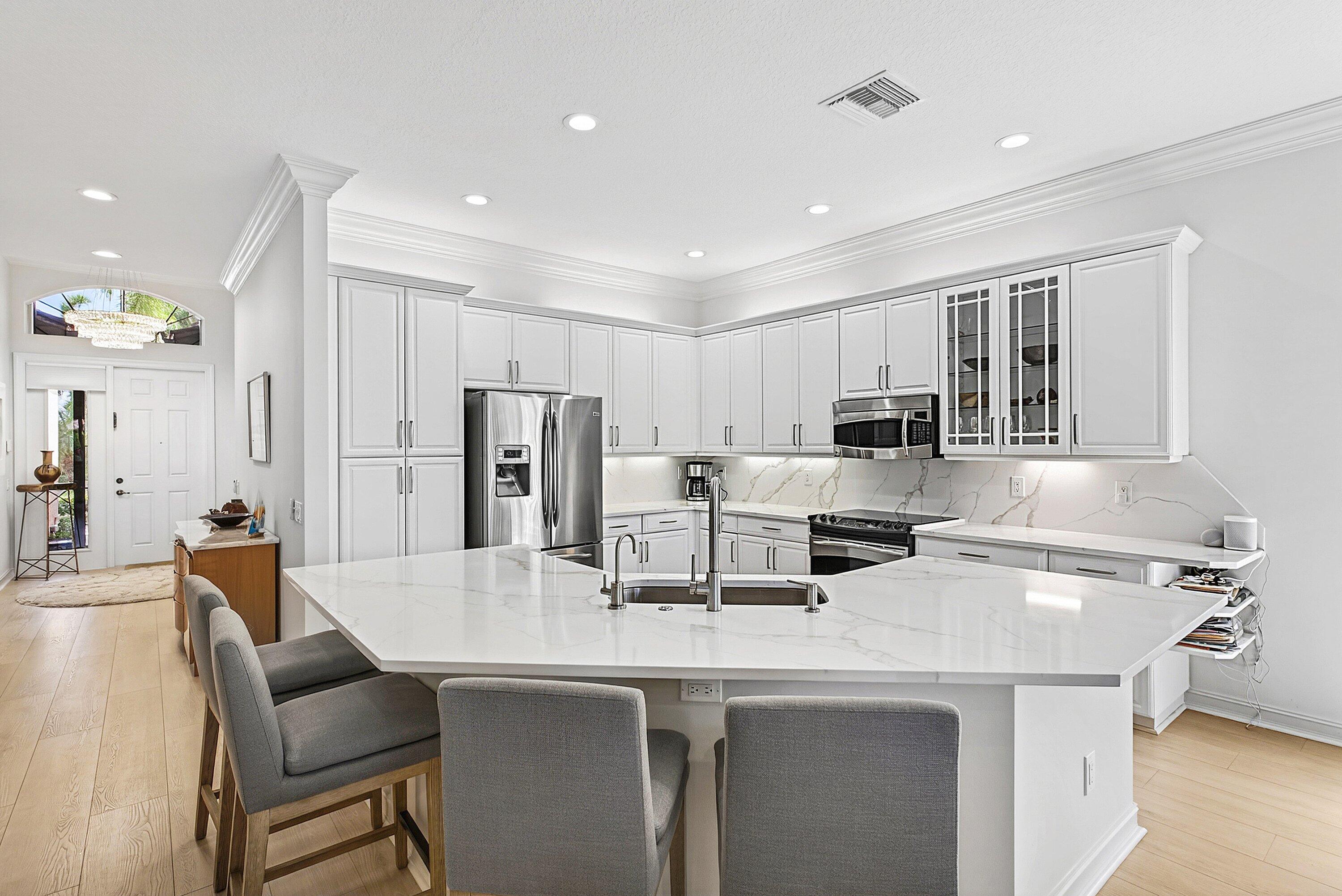 VALENCIA RESERVE - Residential