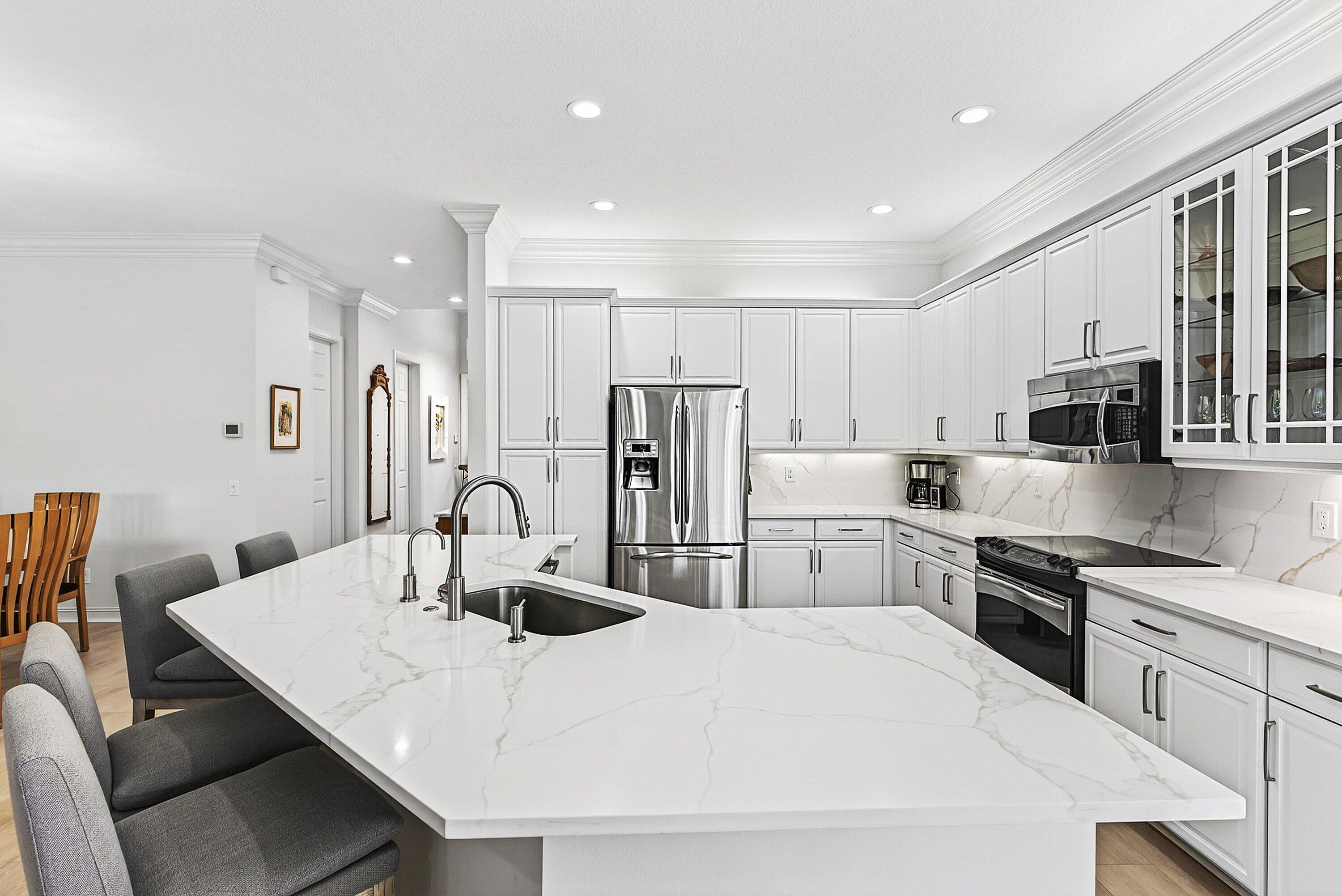 VALENCIA RESERVE - Residential