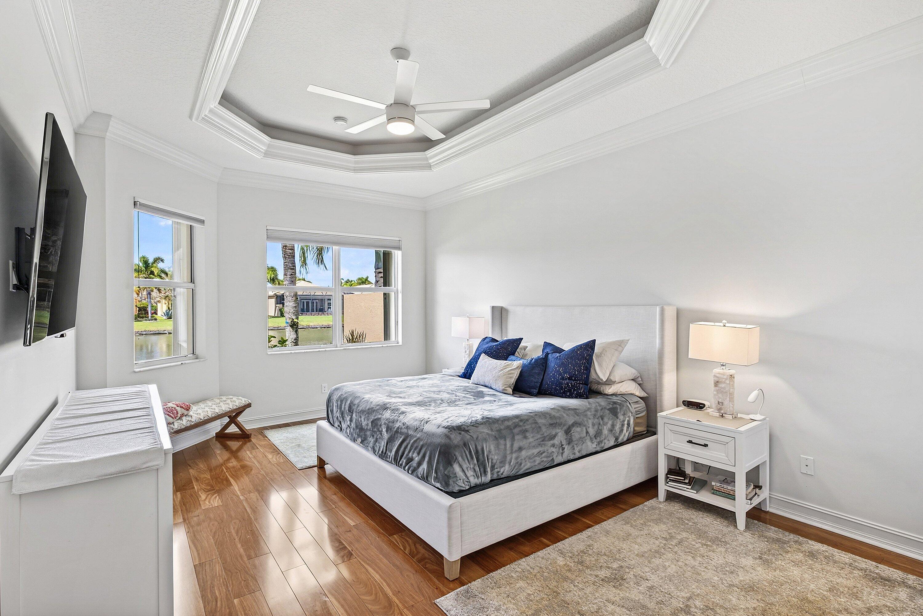 VALENCIA RESERVE - Residential