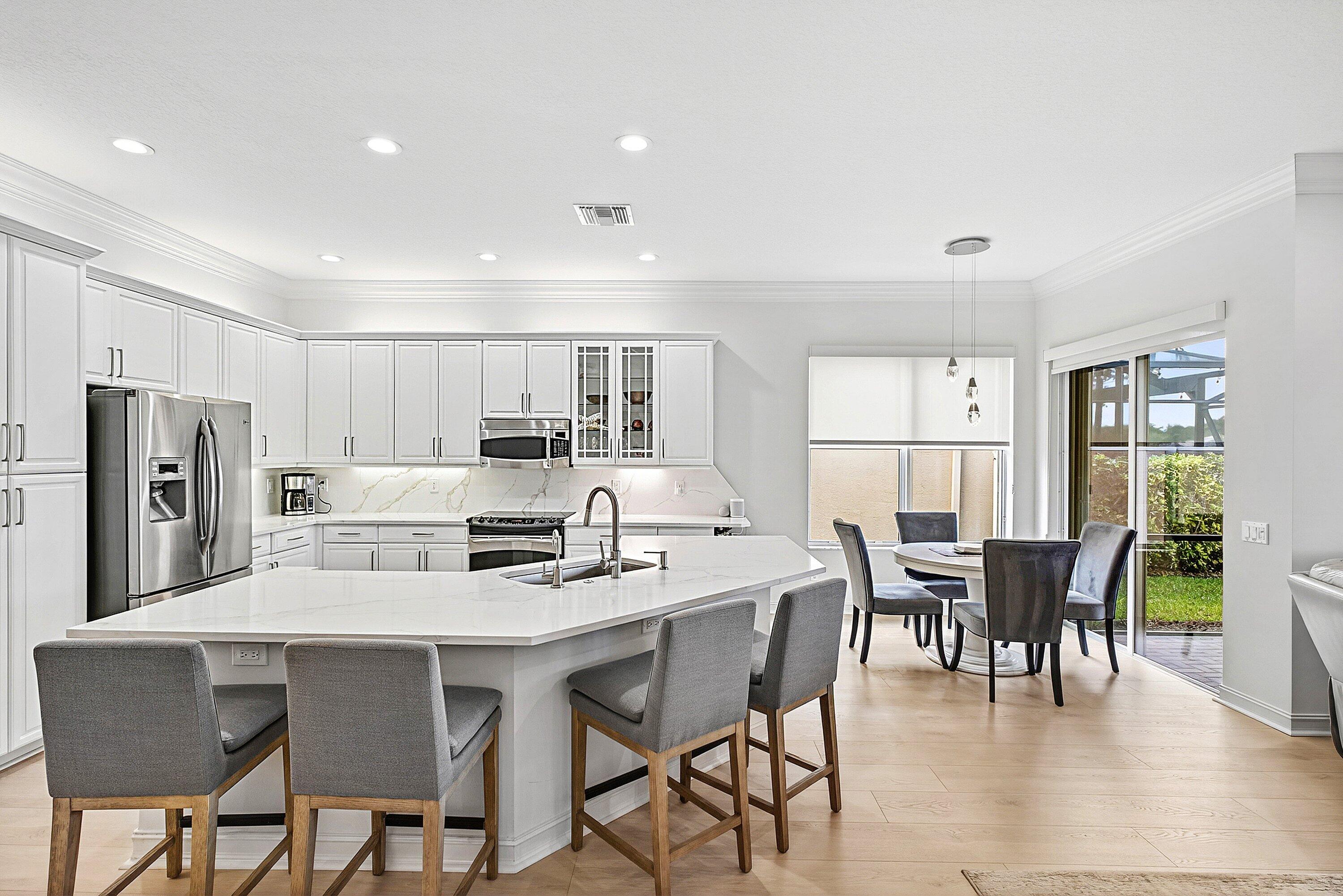 VALENCIA RESERVE - Residential