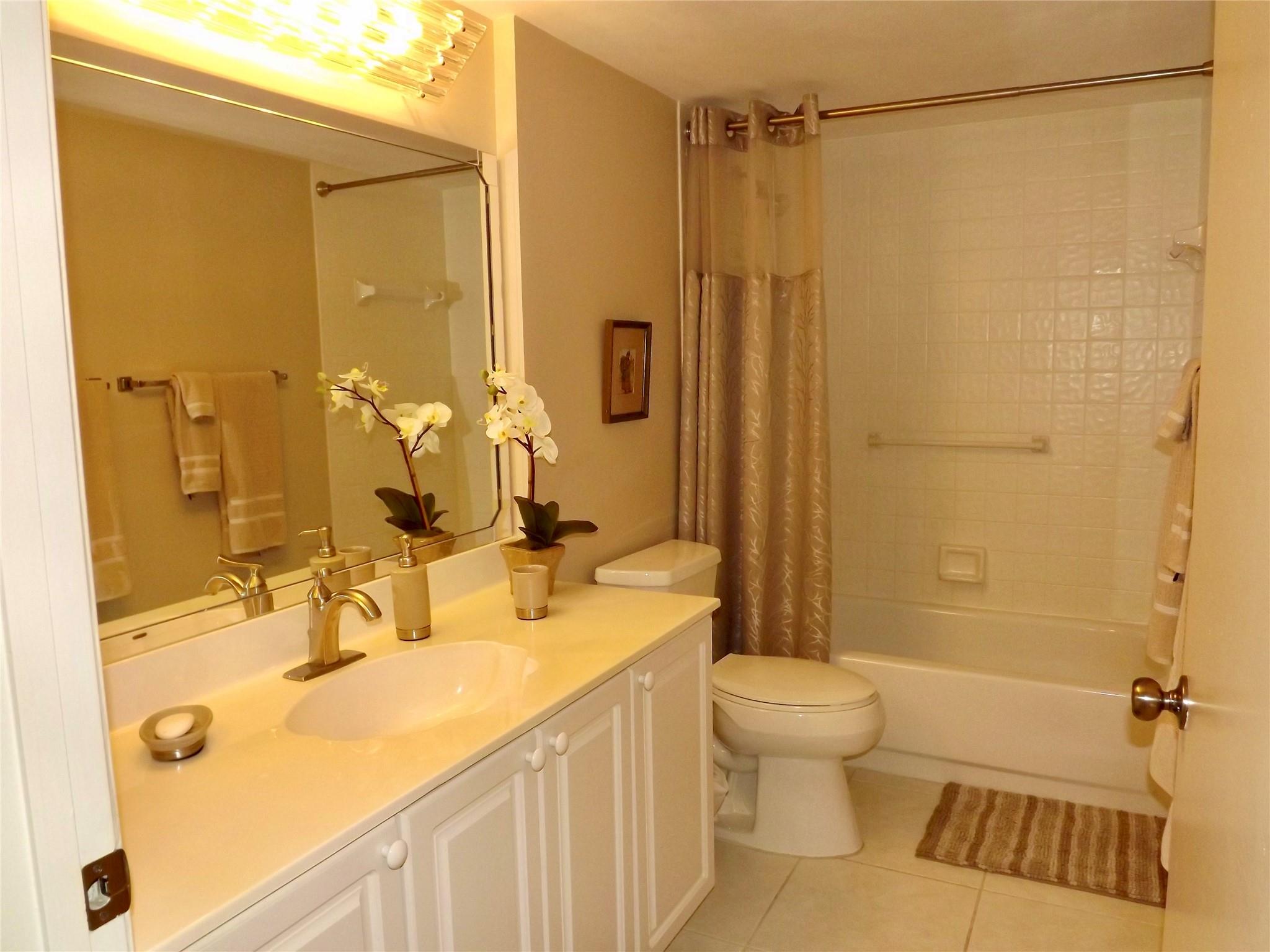 Huntington Pointe - Residential