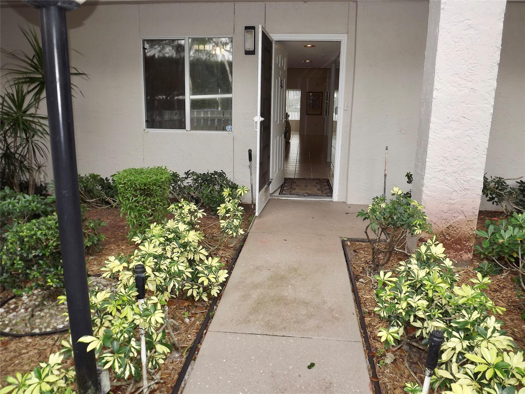 Huntington Pointe - Residential