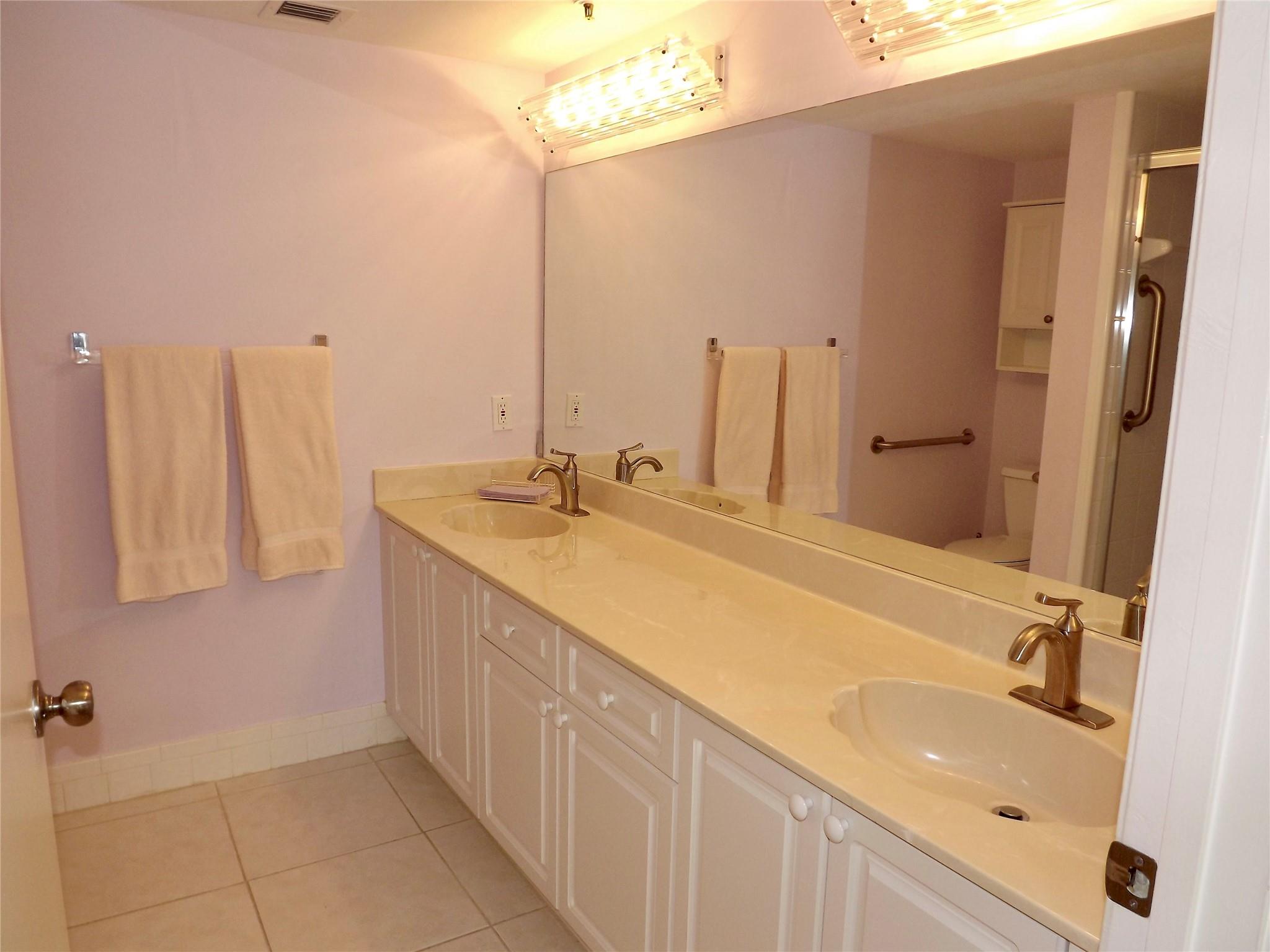 Huntington Pointe - Residential