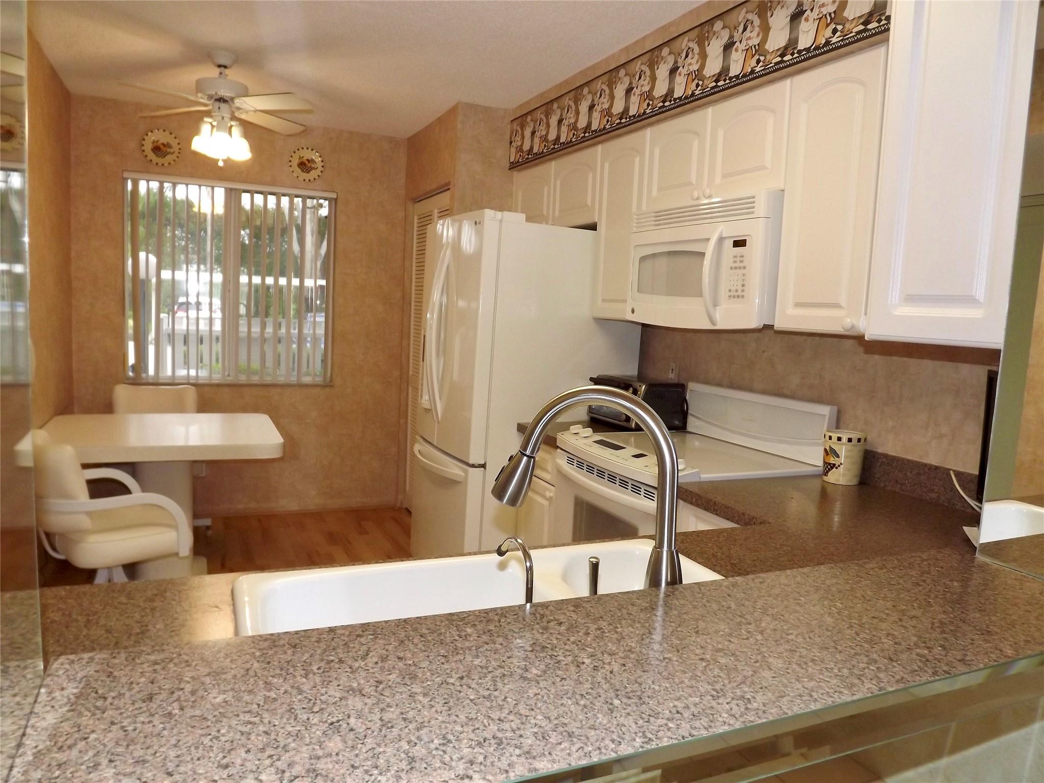Huntington Pointe - Residential