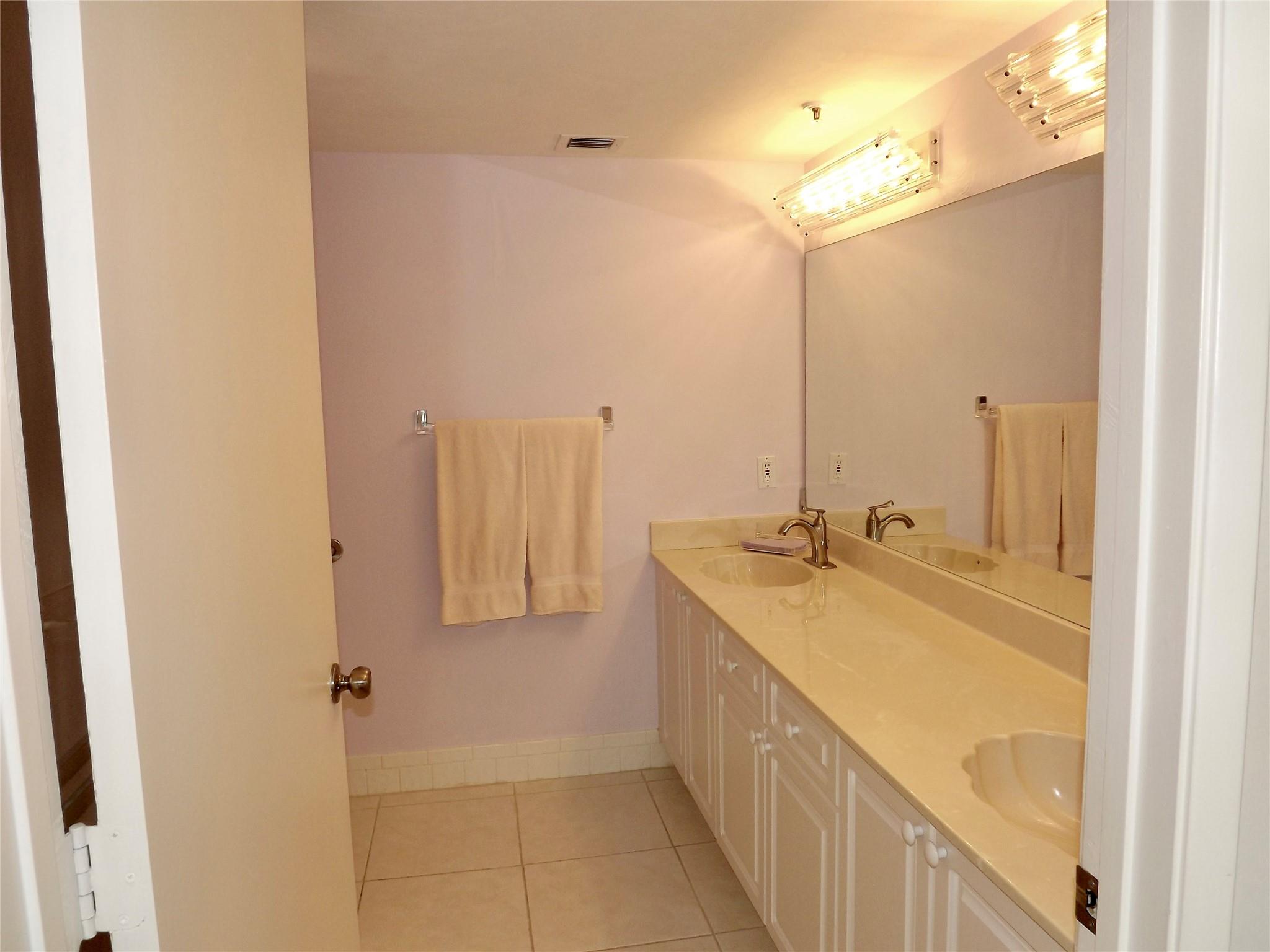 Huntington Pointe - Residential