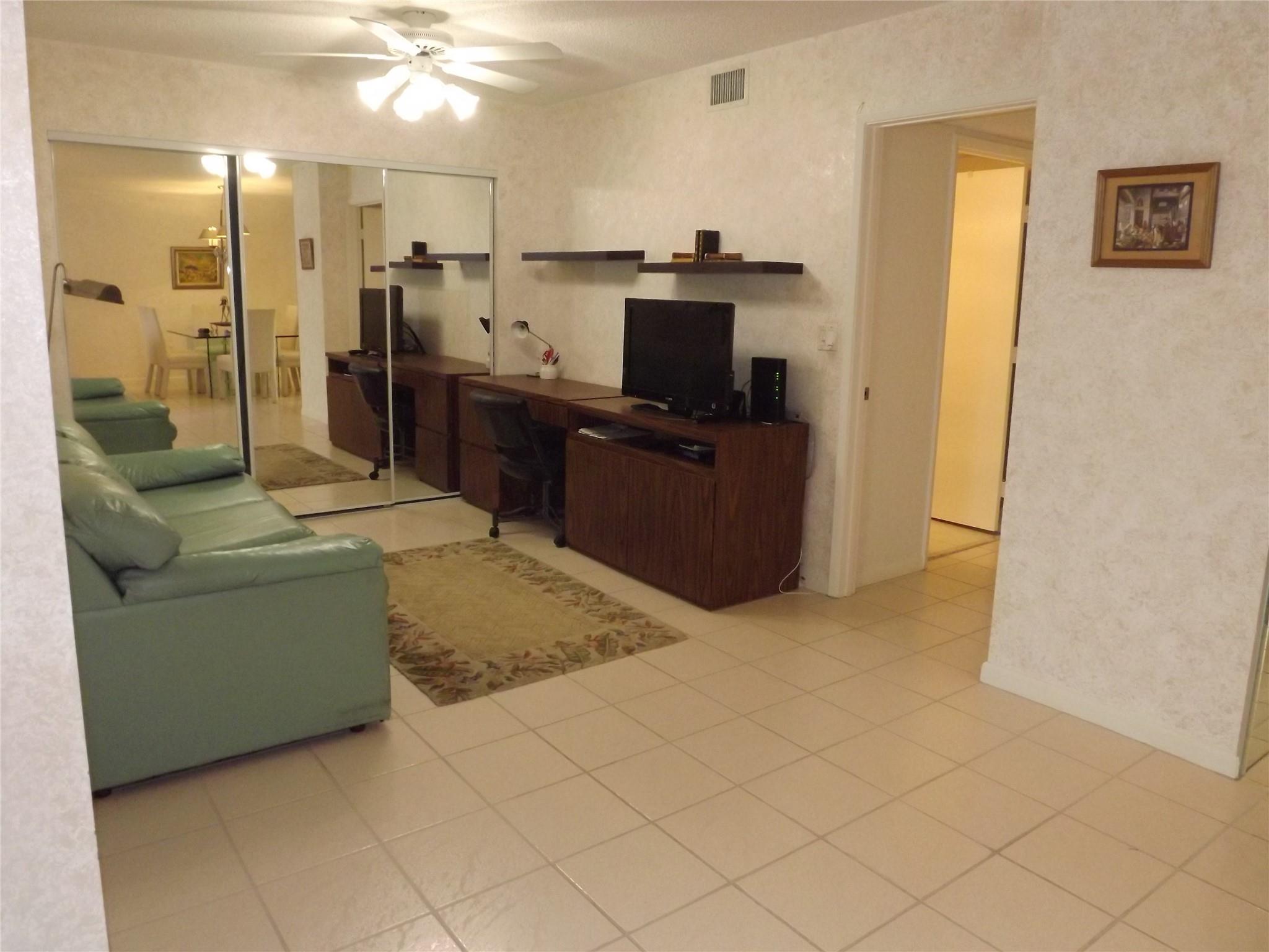 Huntington Pointe - Residential