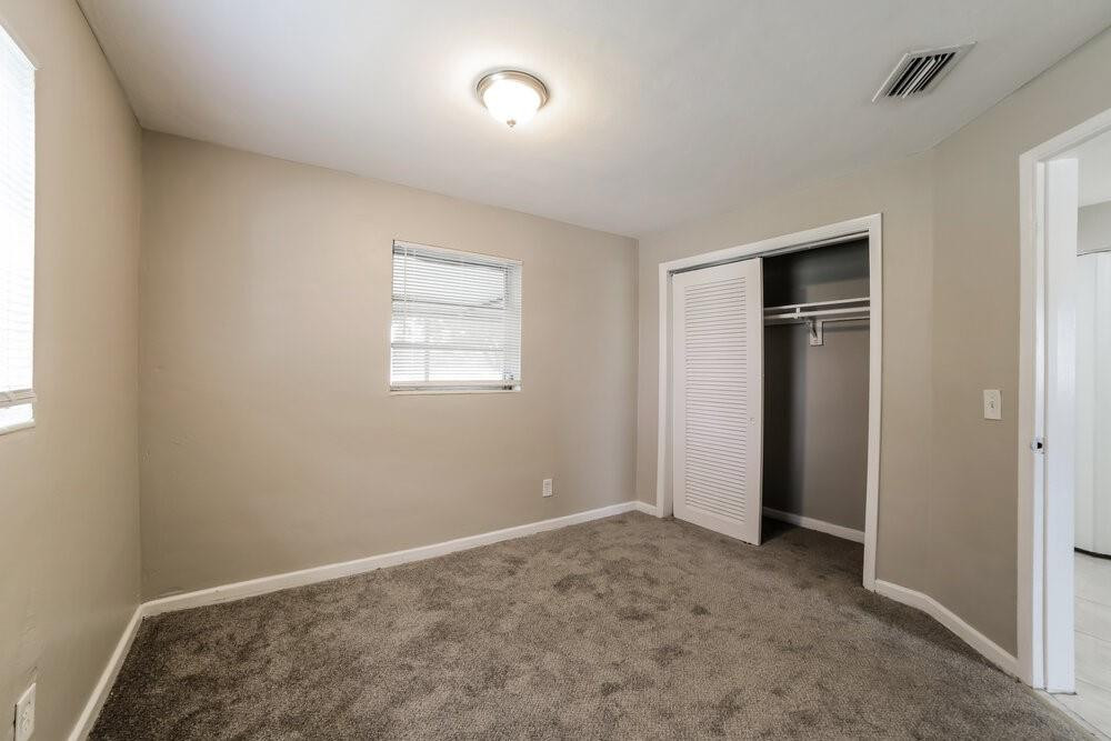 Royal Palms Park 49-8 B - Residential Lease