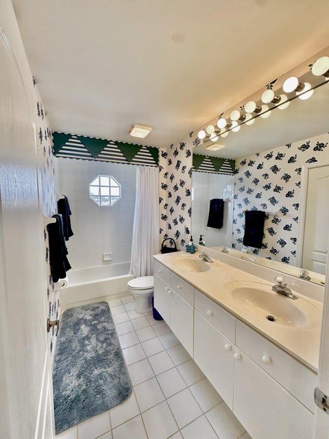 Tiny photo for 97 Monterey Pointe Drive, Palm Beach Gardens, FL 33418 (MLS # B26083164)