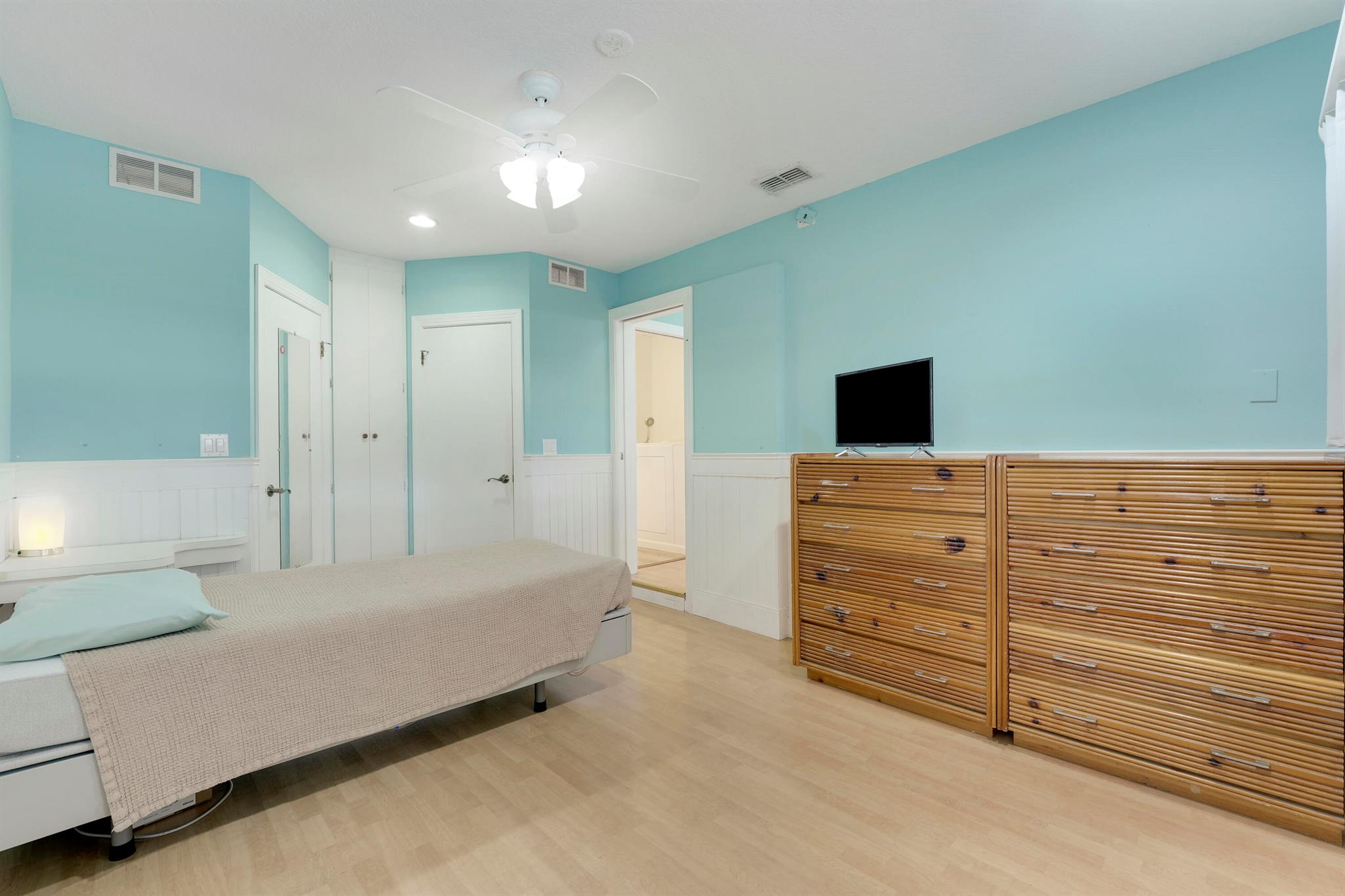 FAIRWAY PINES - Residential