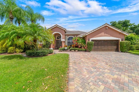 Featured picture for the property R10742460