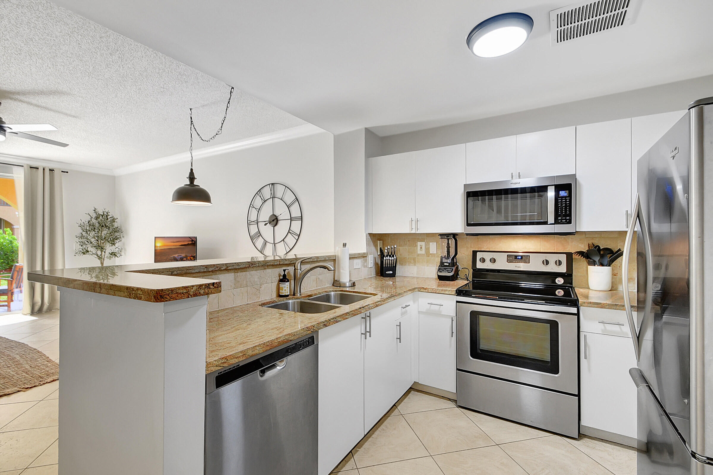 ST ANDREWS AT POLO CLUB CONDO - Residential Lease