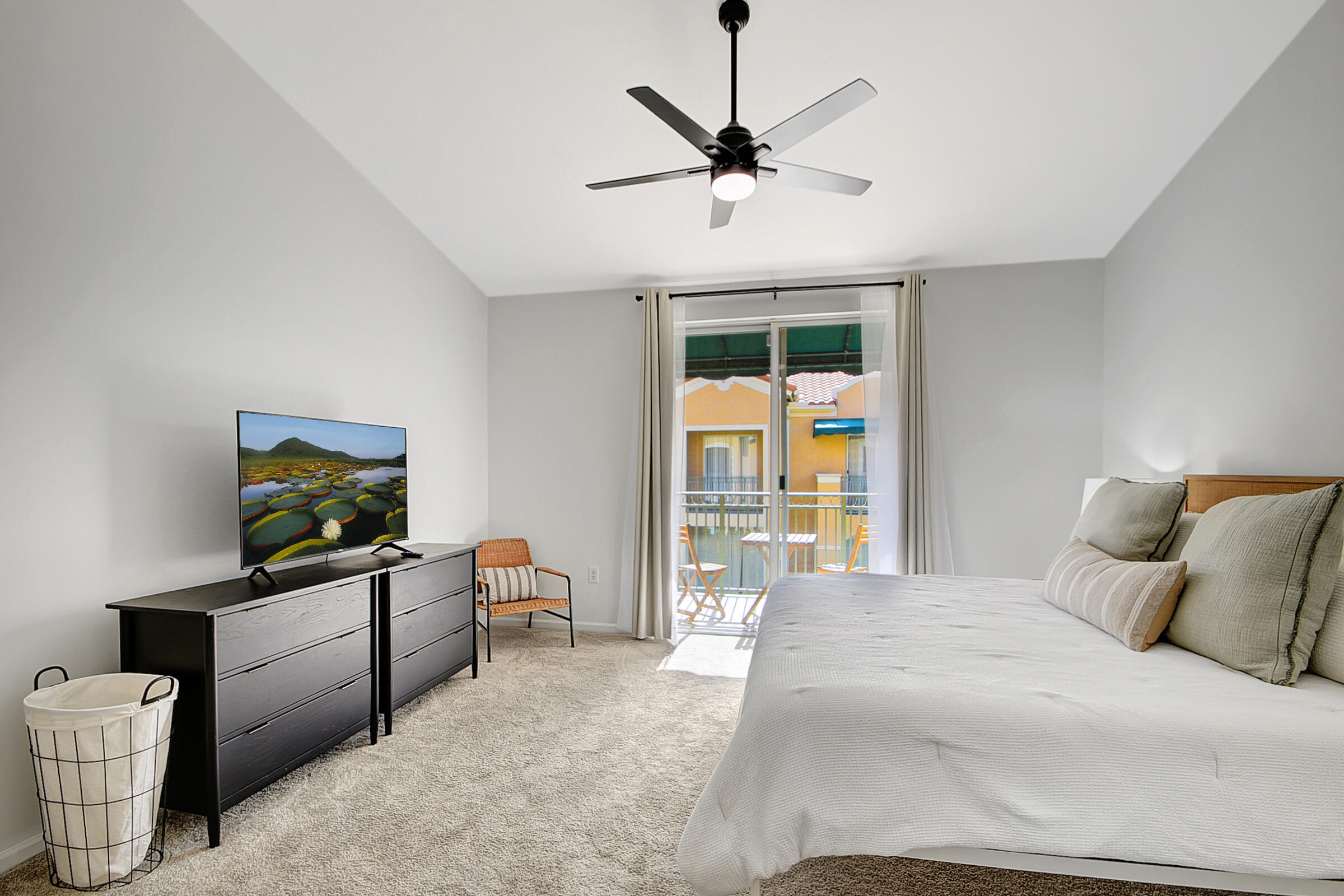 ST ANDREWS AT POLO CLUB CONDO - Residential Lease
