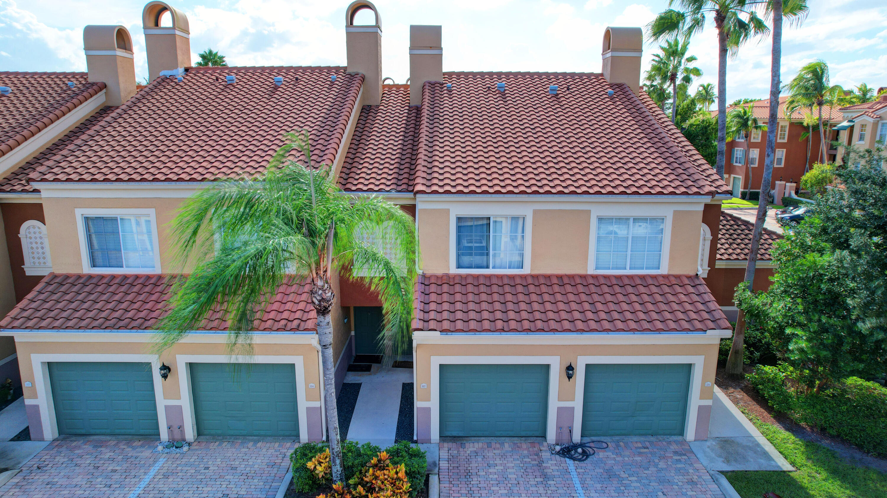 ST ANDREWS AT POLO CLUB CONDO - Residential Lease