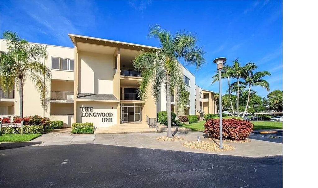 Photo of 11811 Ave Of Pga #4-2d, Palm Beach Gardens, FL 33418 (MLS # R10941873)