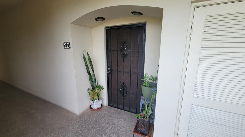 Photo of 11811 Ave Of Pga #4-2d, Palm Beach Gardens, FL 33418 (MLS # R10941873)