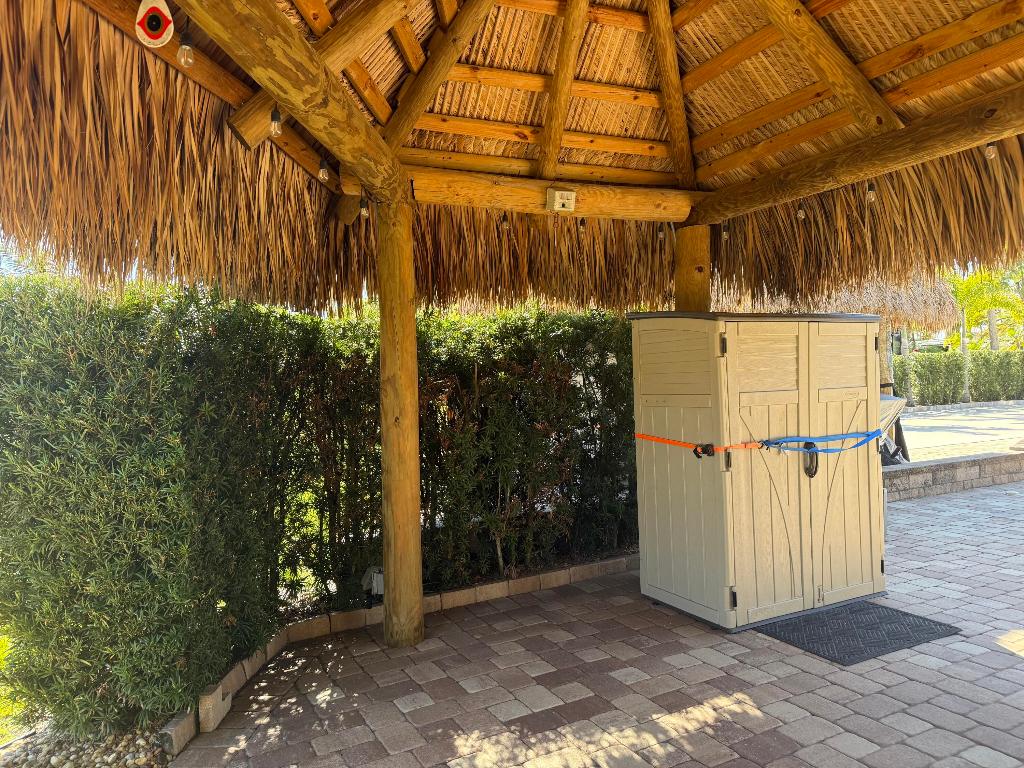 Outdoor Resort - Land