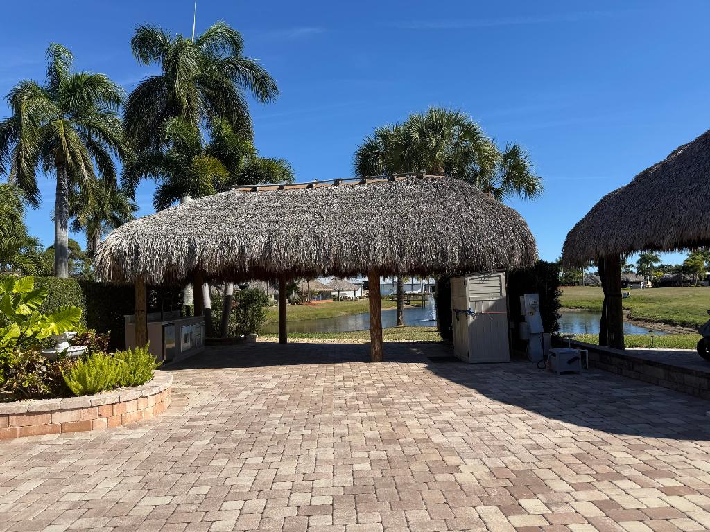 Outdoor Resort - Land