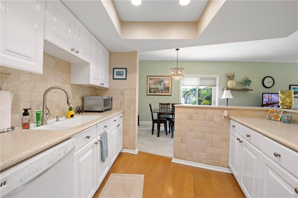 LONGWOOD CONDO - Residential
