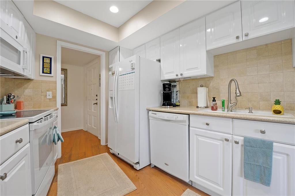 LONGWOOD CONDO - Residential