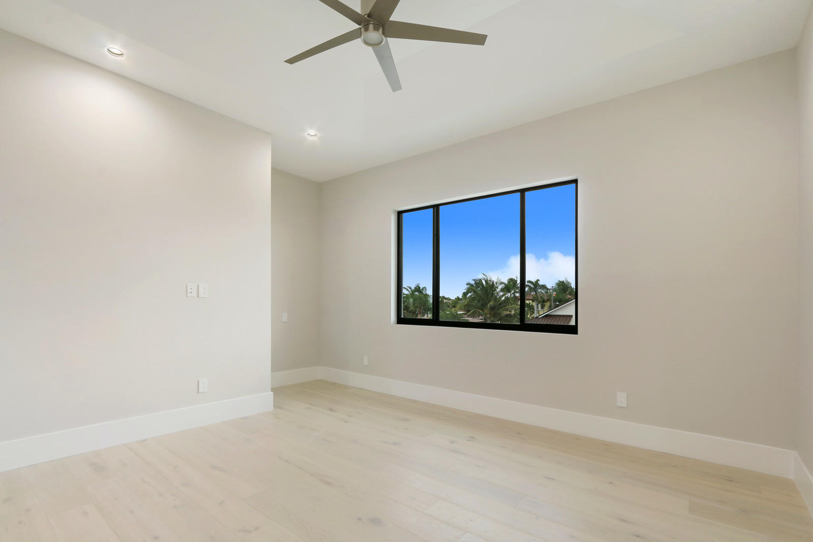 BOCA HARBOUR - Residential