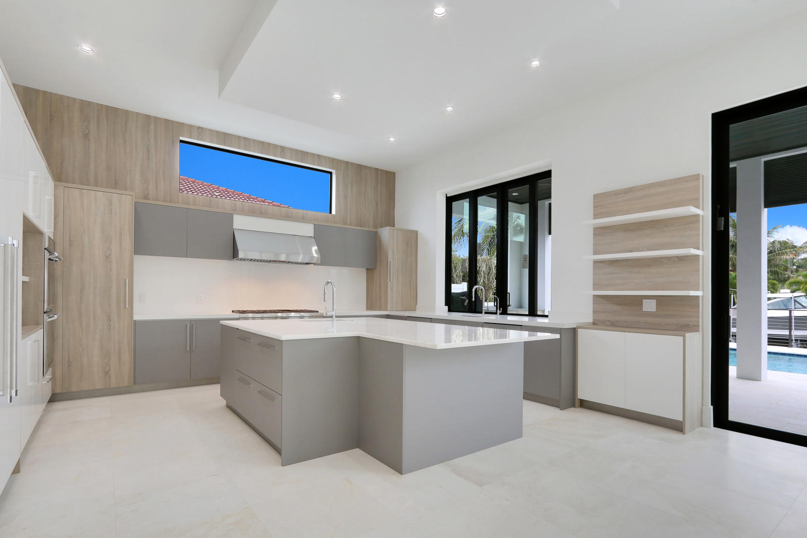 BOCA HARBOUR - Residential