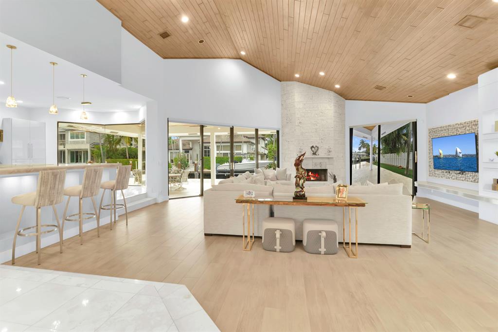 Del Harbour - Residential