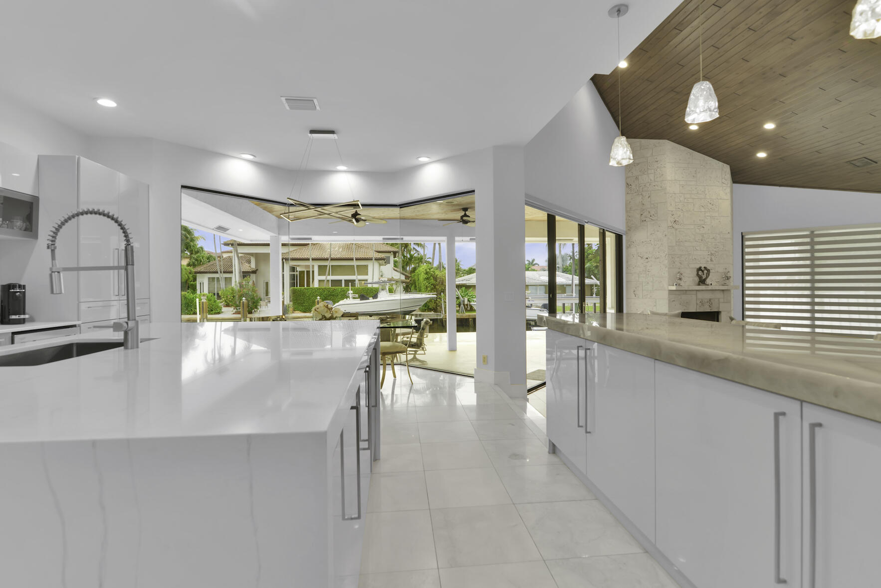 Del Harbour - Residential