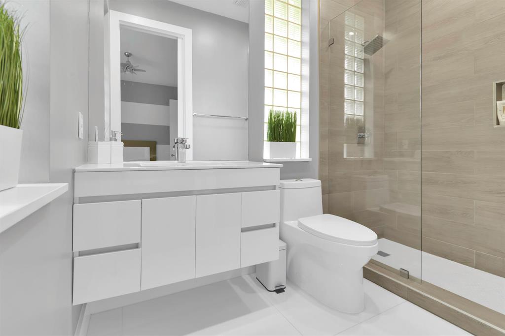 Del Harbour - Residential