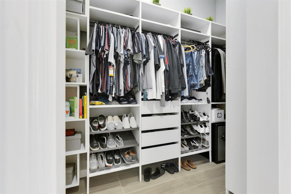 Del Harbour - Residential