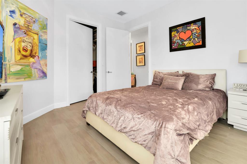 Del Harbour - Residential