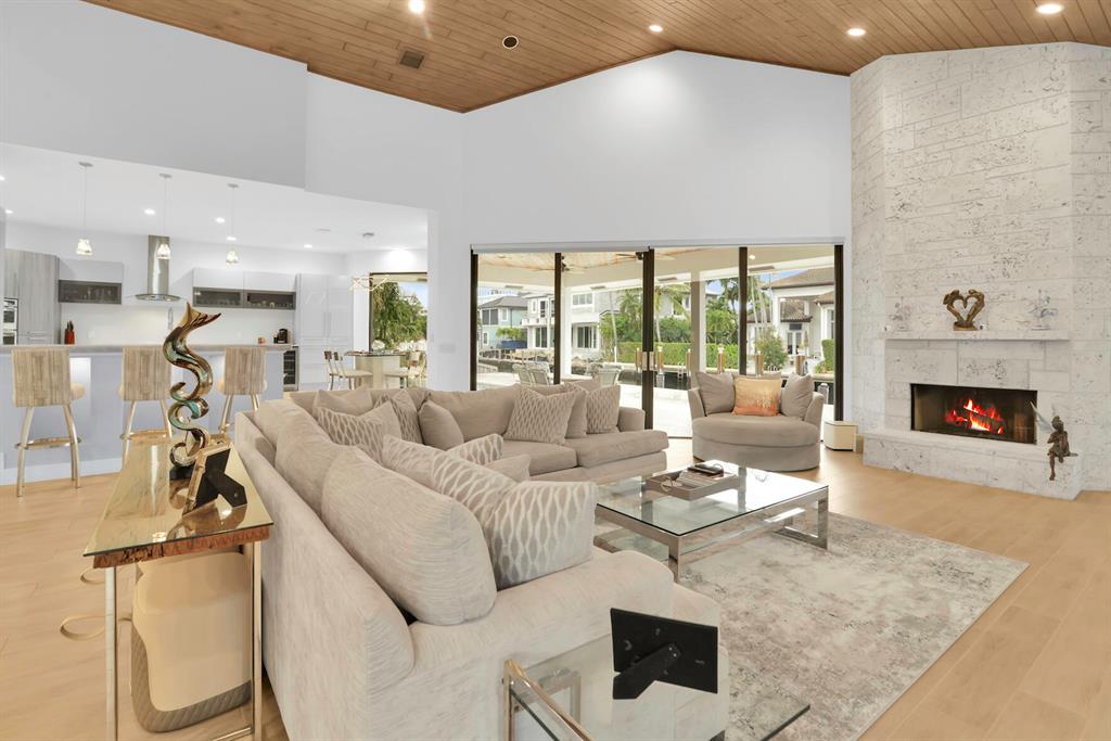 Del Harbour - Residential