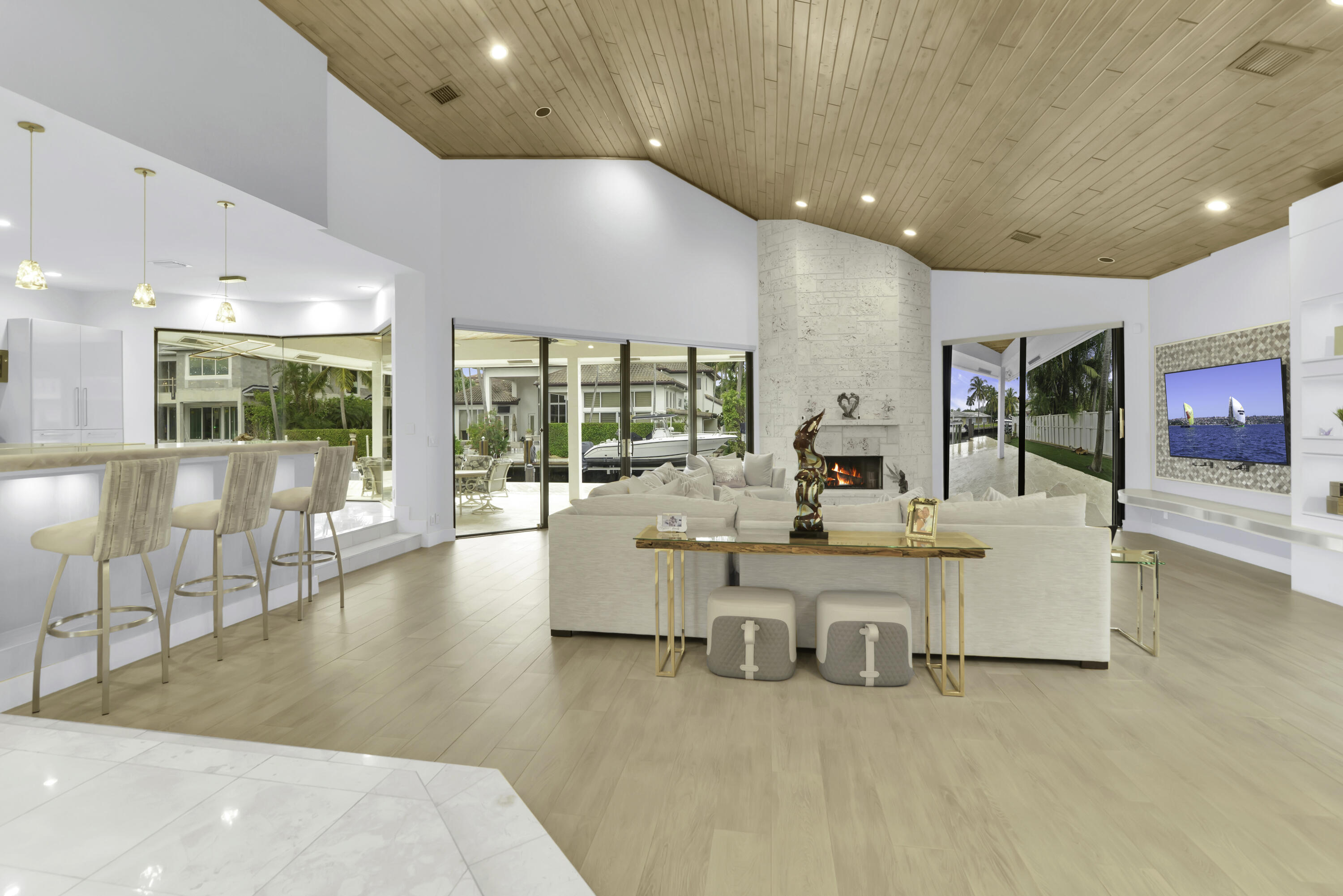 Del Harbour - Residential