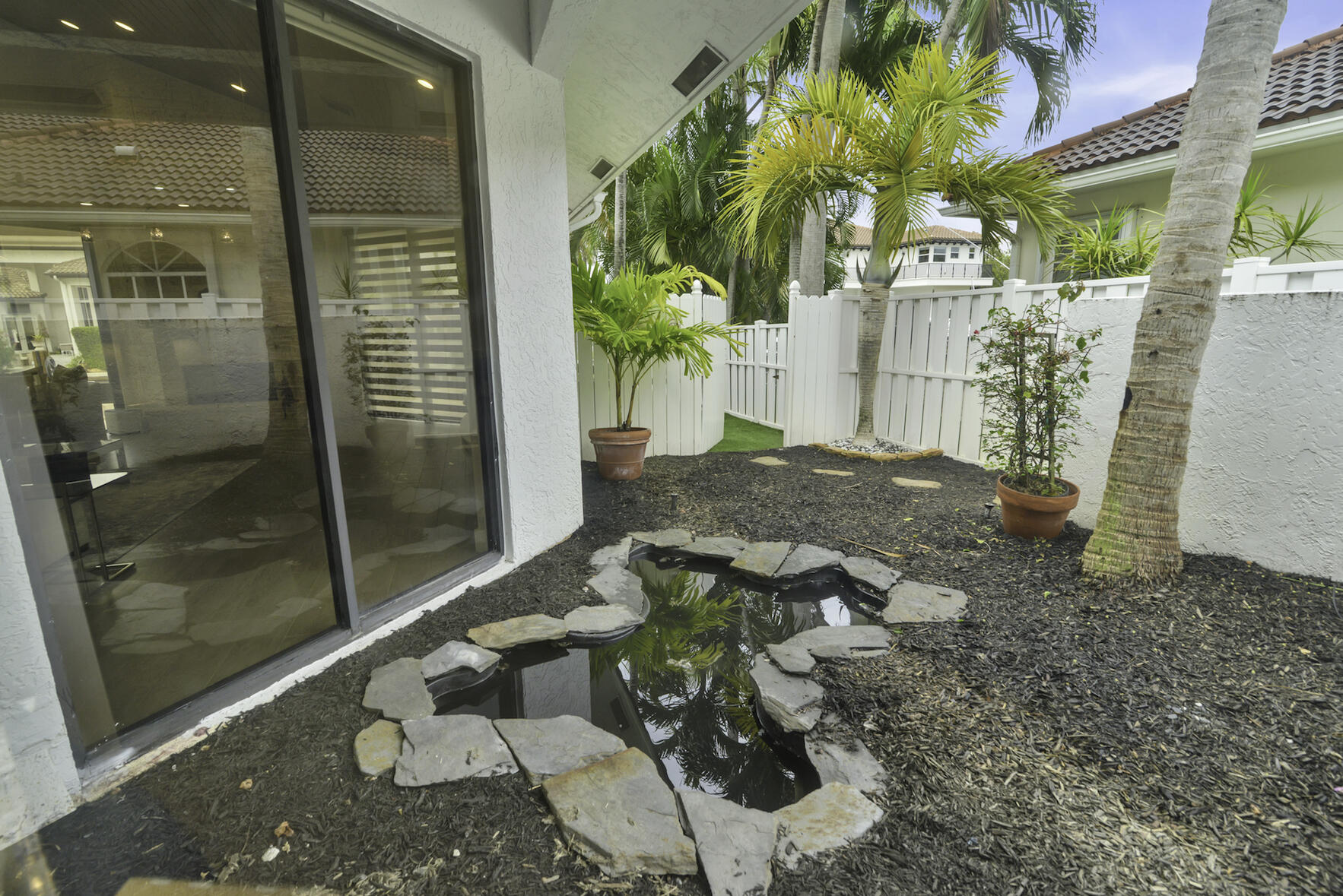 Del Harbour - Residential