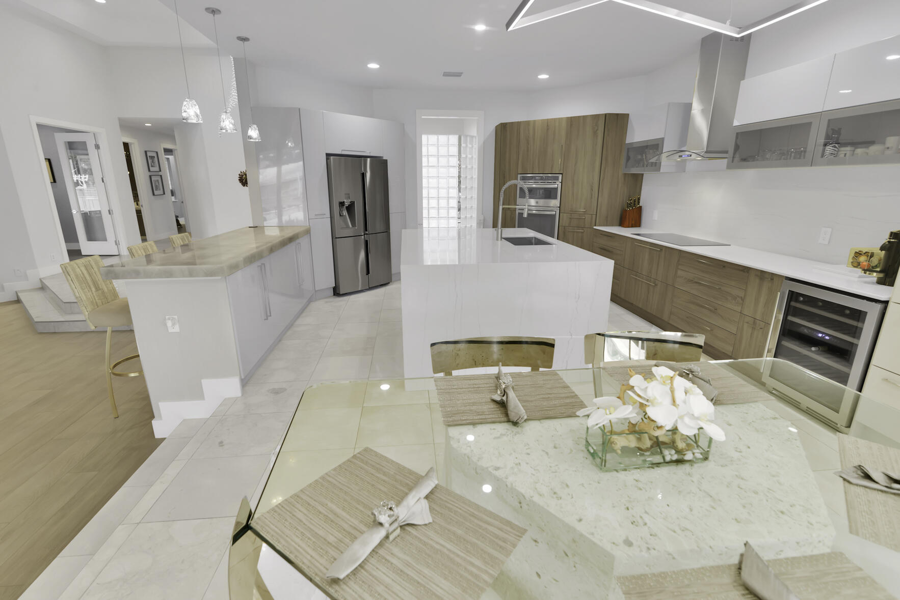 Del Harbour - Residential