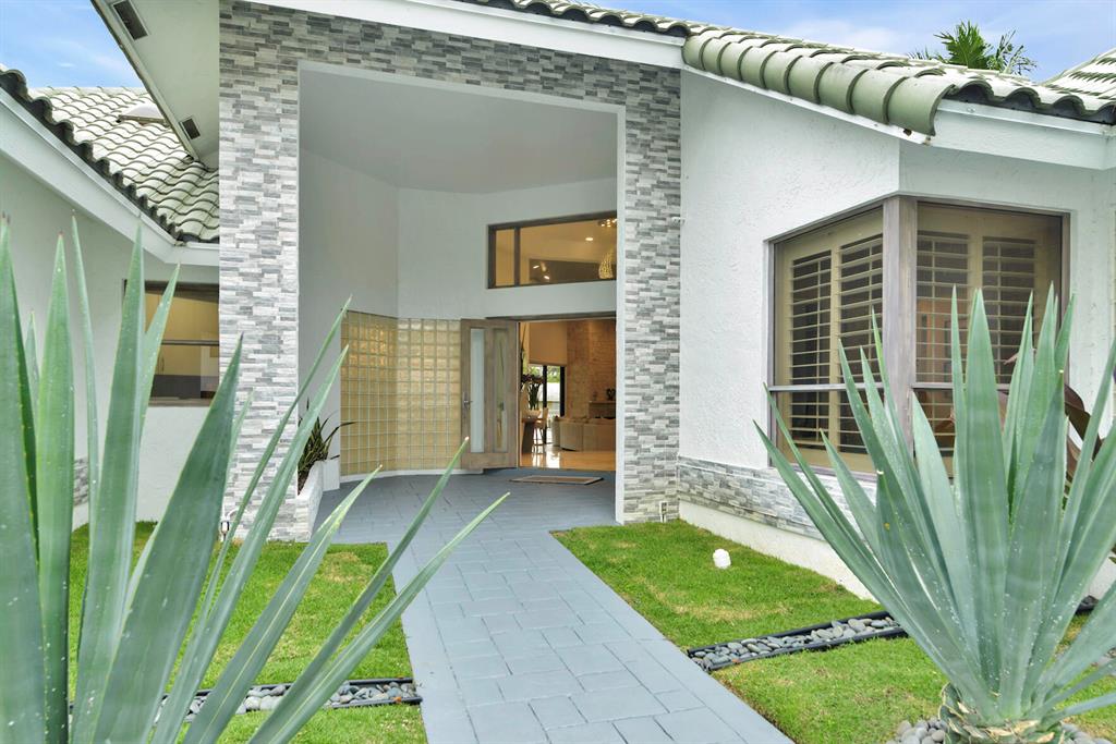 Del Harbour - Residential