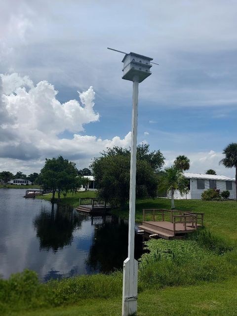 A home in Okeechobee