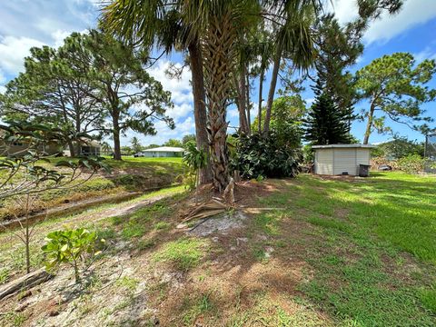 A home in Port St Lucie