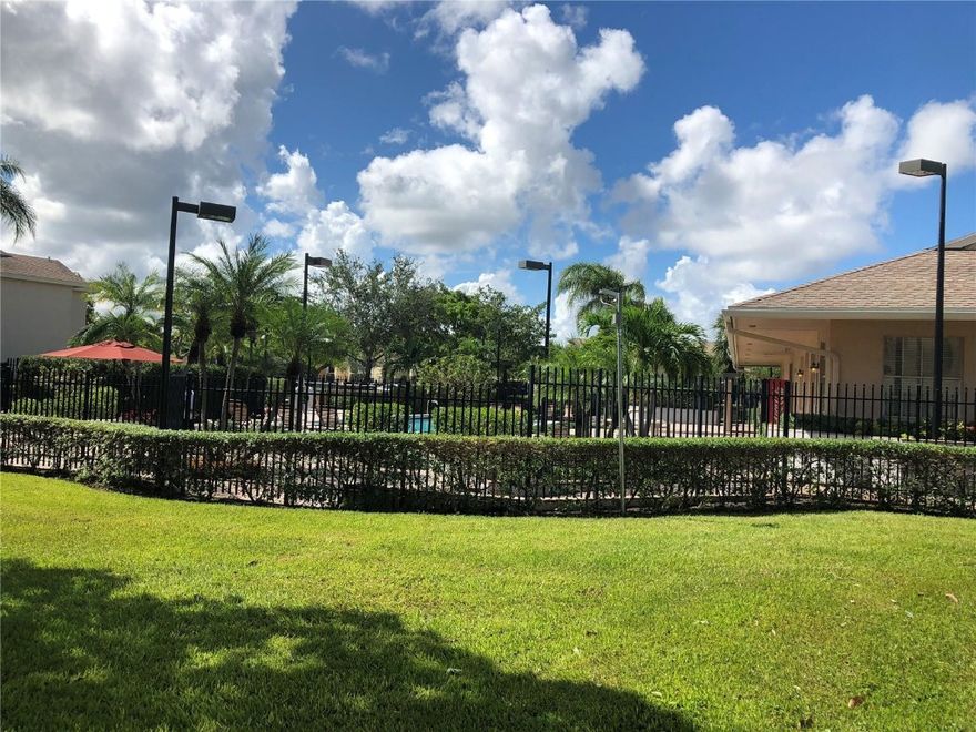 Investors!! Unit rented $1100 monthly. Great tenant, living in the unit for more than 10 years.Please do not disturb tenant. Showings subject to acceptable offers.