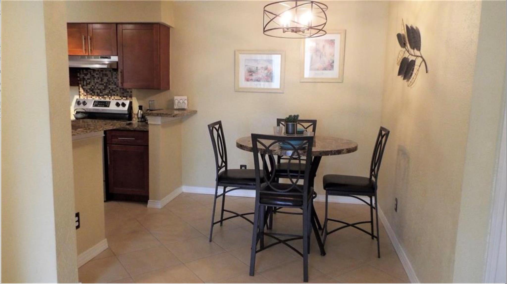 SAVANNAH AT RIVERSIDE - Residential
