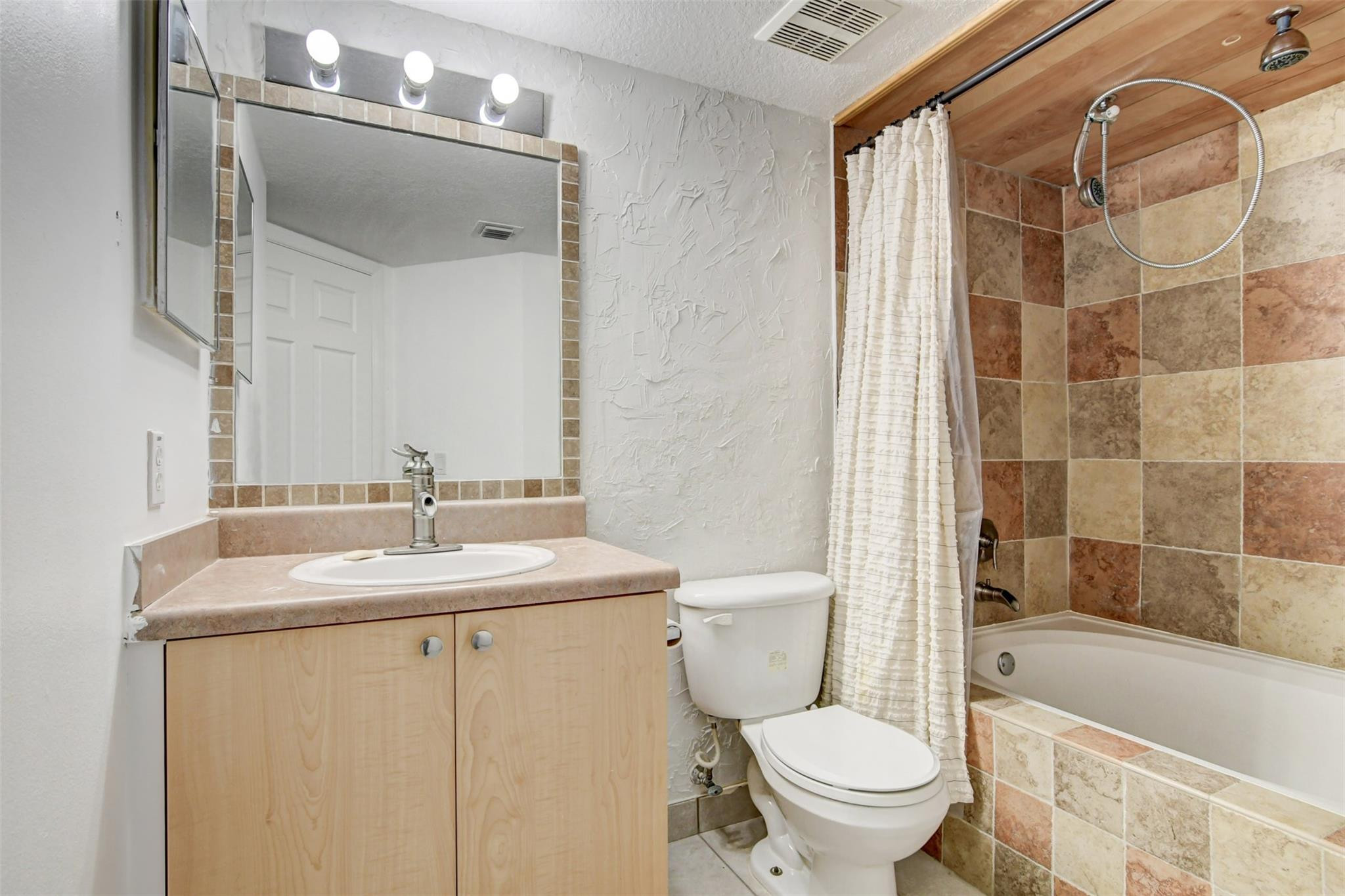 Villa Del Sol - Residential