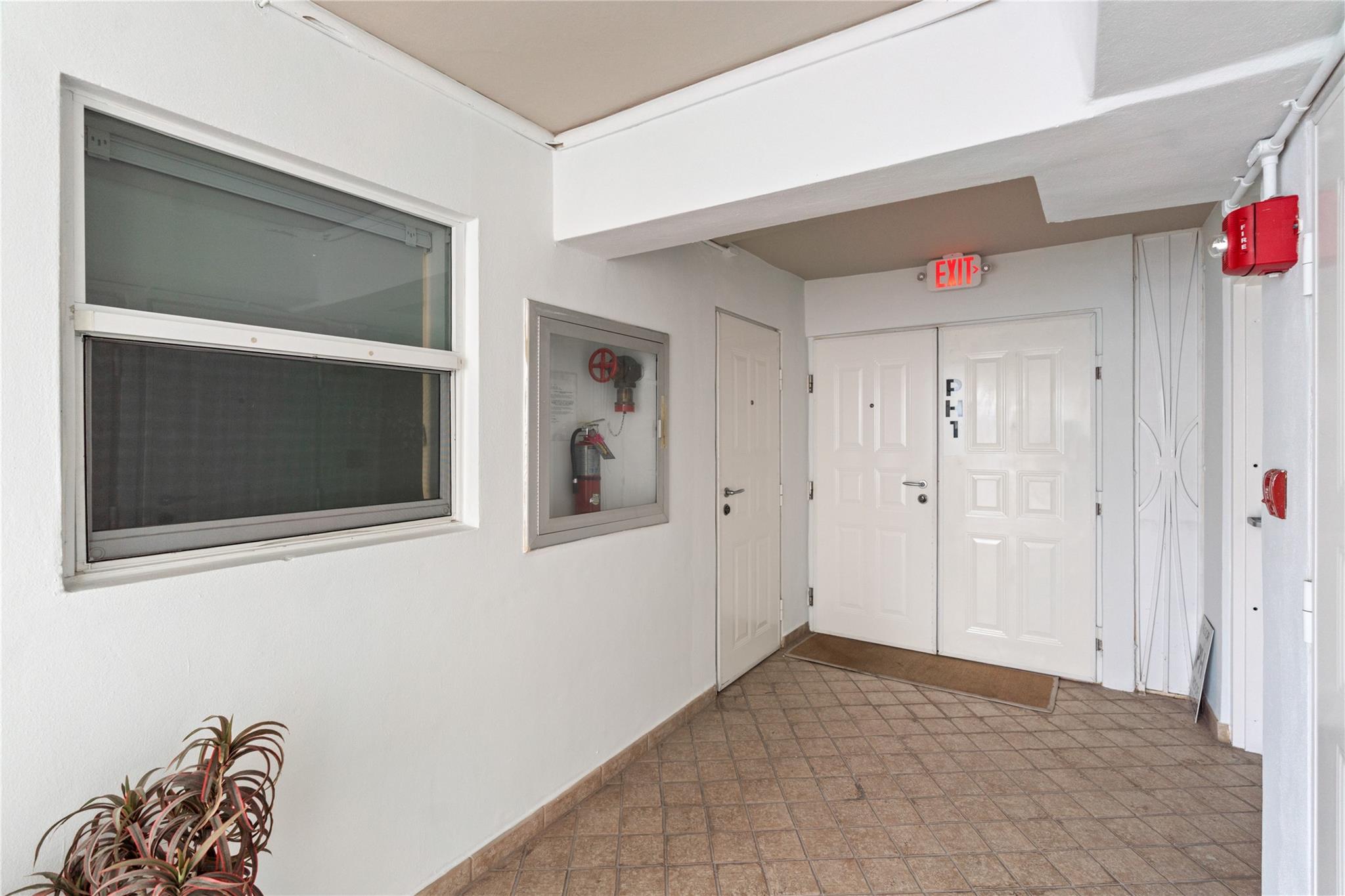 Dorsey Arms Condo - Residential Lease