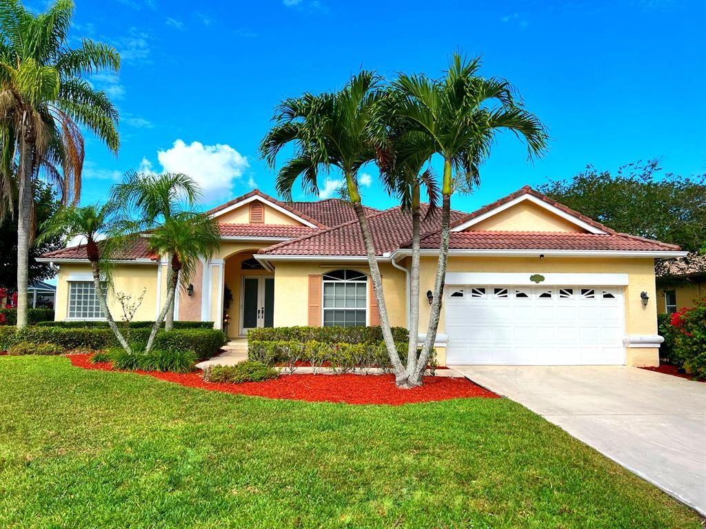 Photo of 1504 SW Mockingbird Circle Cir, Port St Lucie, FL 34986 (MLS # R10796183)