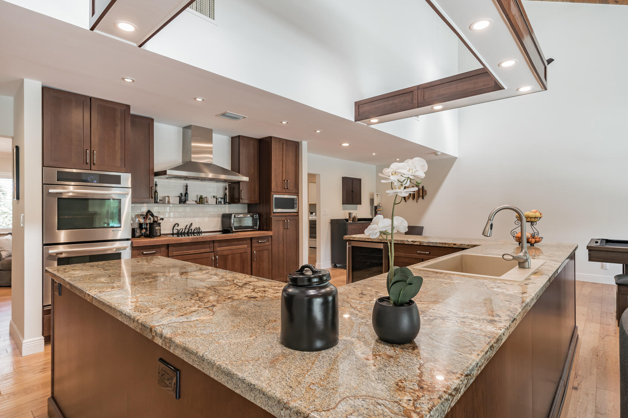 MARINER SANDS - Residential