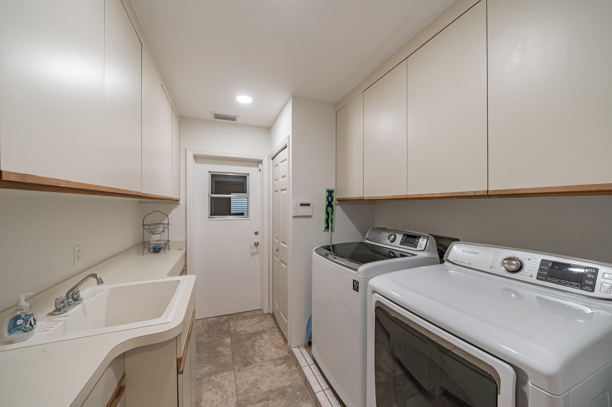 MARINER SANDS - Residential