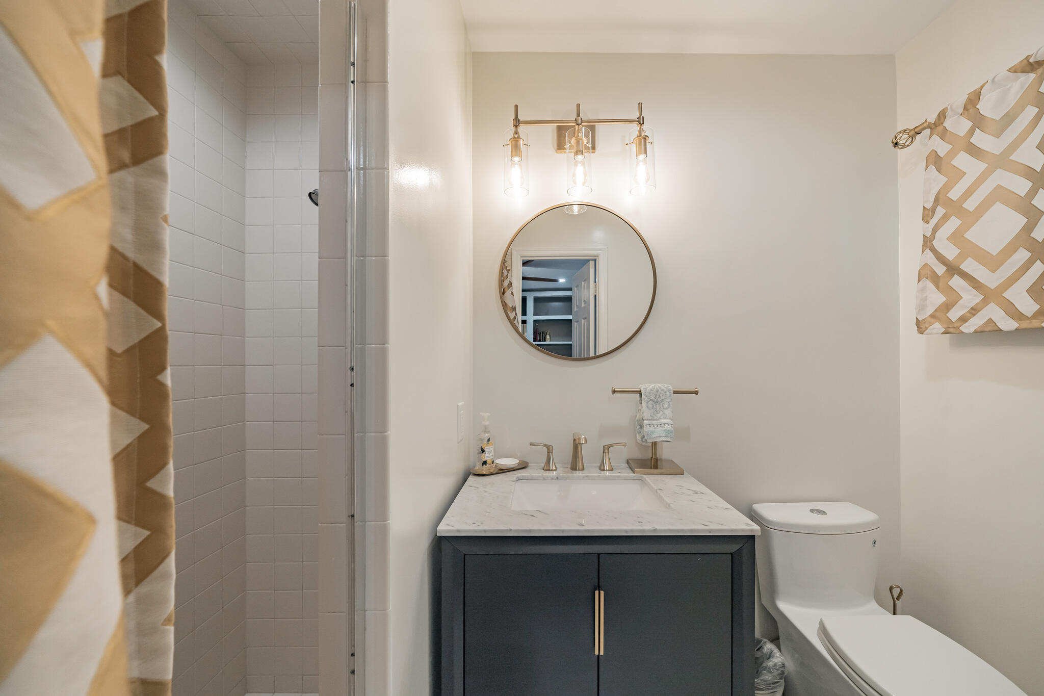 MARINER SANDS - Residential