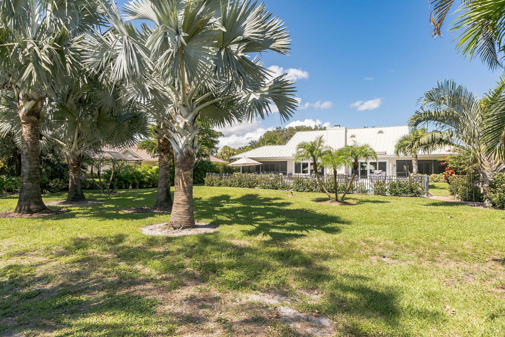 MARINER SANDS - Residential