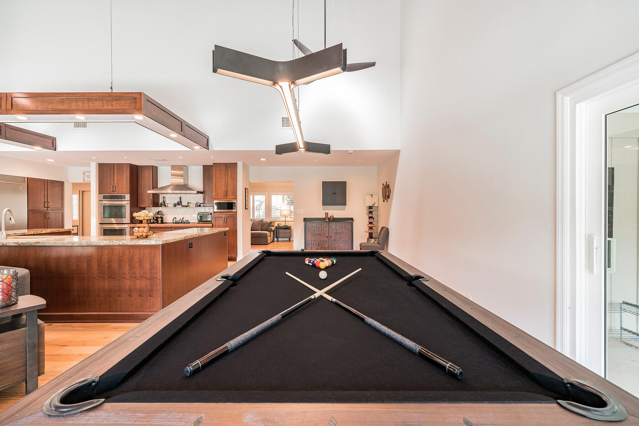 MARINER SANDS - Residential