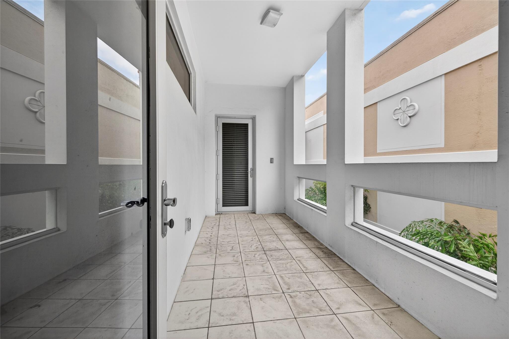 Palmetto 05 Ave - Residential Lease