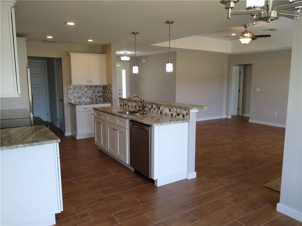 SPRING LAKE VILLAGE III - Residential Lease