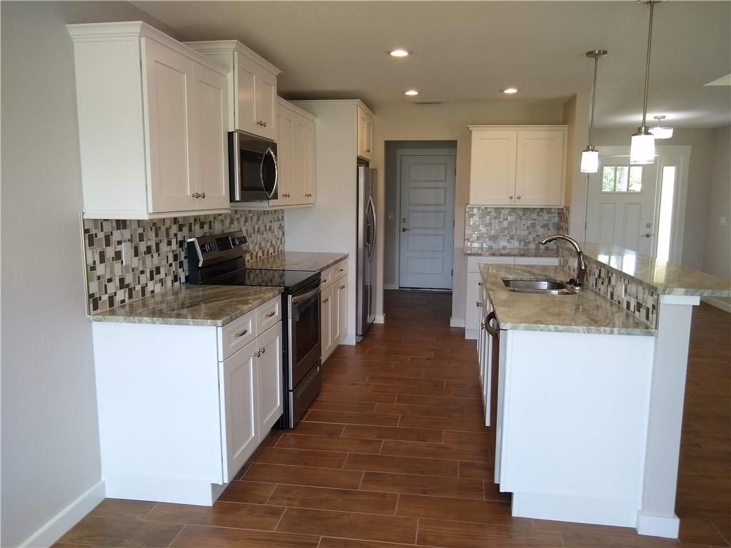 SPRING LAKE VILLAGE III - Residential Lease